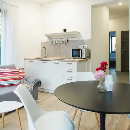 Strokay - Few Minutes Walk From Balaton Apartament