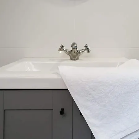 Strokay - Few Minutes Walk From Balaton Apartament *