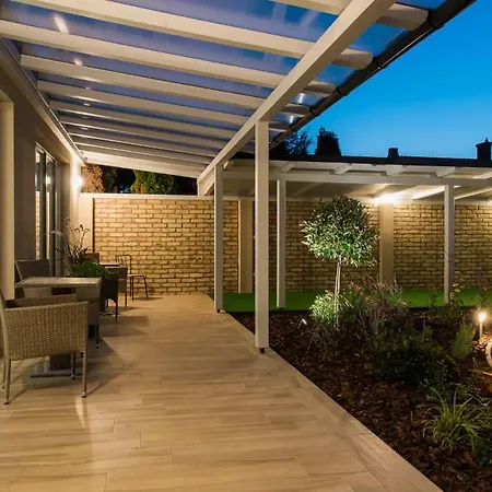 Strokay - Few Minutes Walk From Balaton Apartament