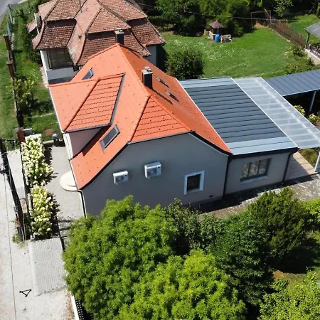 Strokay - Few Minutes Walk From Balaton דירה קסזטלי