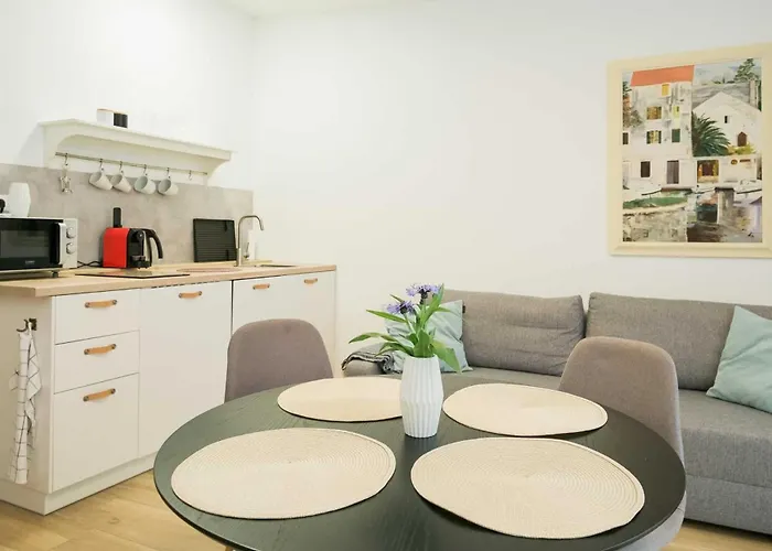 شقة Strokay - Few Minutes Walk From Balaton